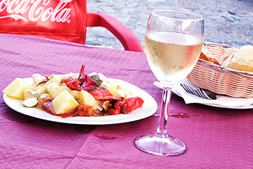 Essen in entspannter Urlaubsatmosphäre